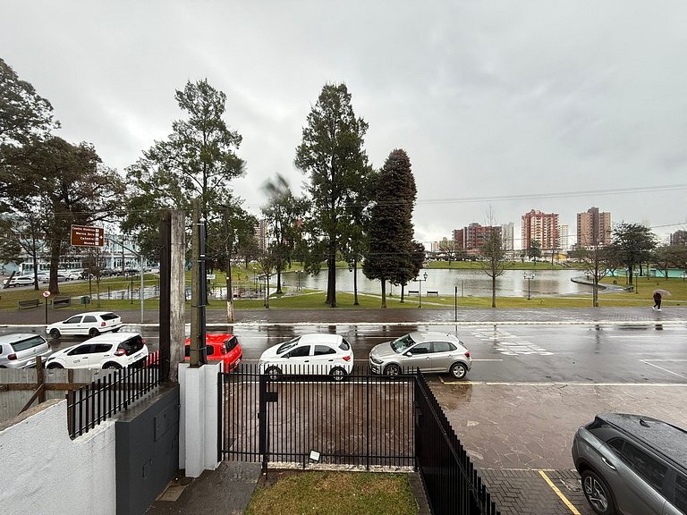 Apartamento com 3 quartos em frente a Lagoa