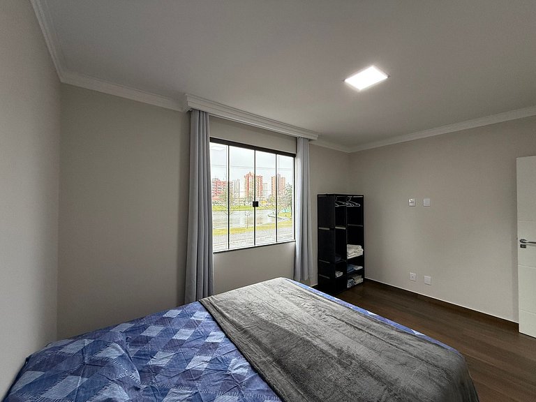 Apartamento com 3 quartos em frente a Lagoa
