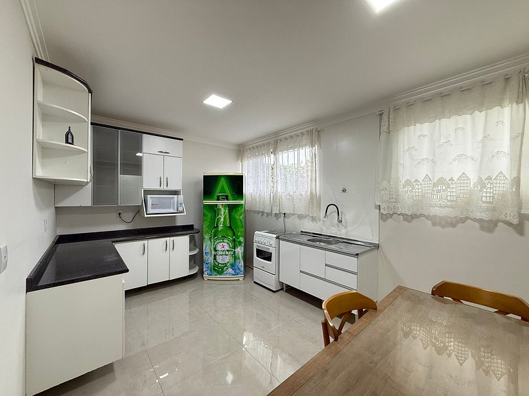 Apartamento com 3 quartos em frente a Lagoa