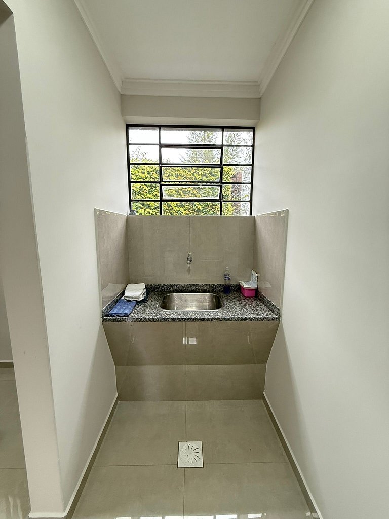 Apartamento com 3 quartos em frente a Lagoa