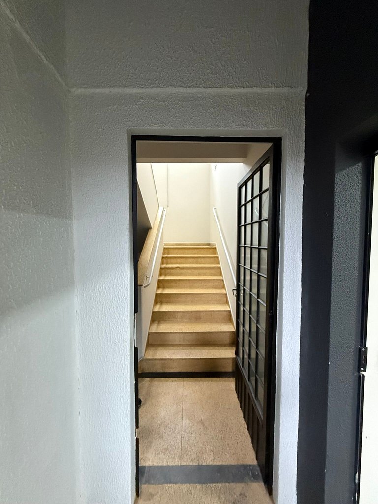 Apartamento com 3 quartos em frente a Lagoa