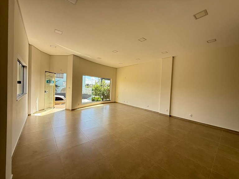Sala Comercial próximo ao Lago