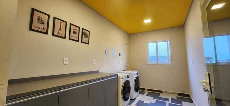 Apartamento para locação, Edifício Yellow no bairro Santa Cr