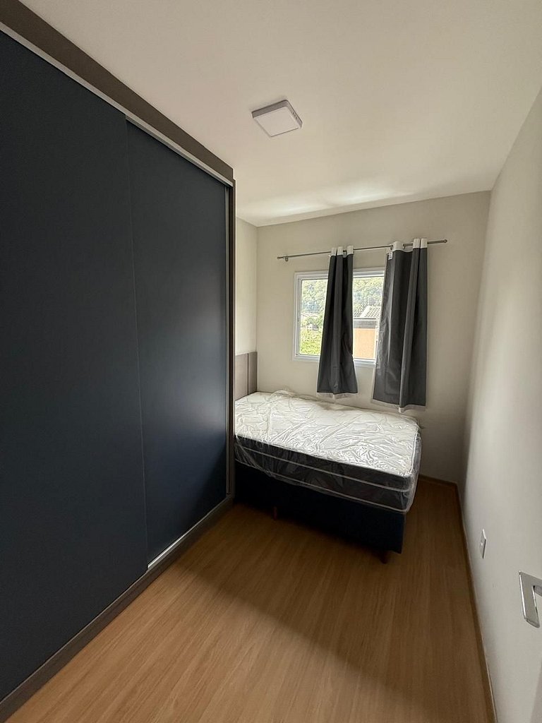 Apartamento para locação, Edifício Yellow no bairro Santa Cr