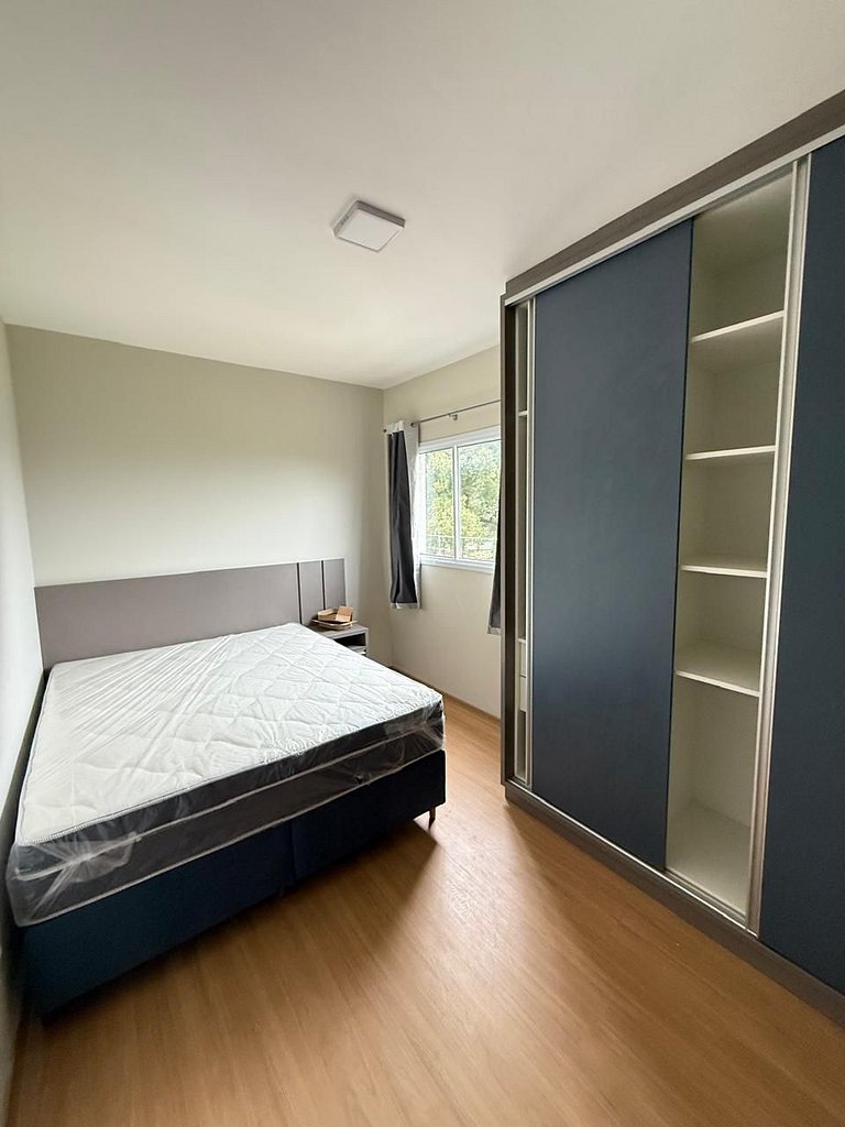 Apartamento para locação, Edifício Yellow no bairro Santa Cr