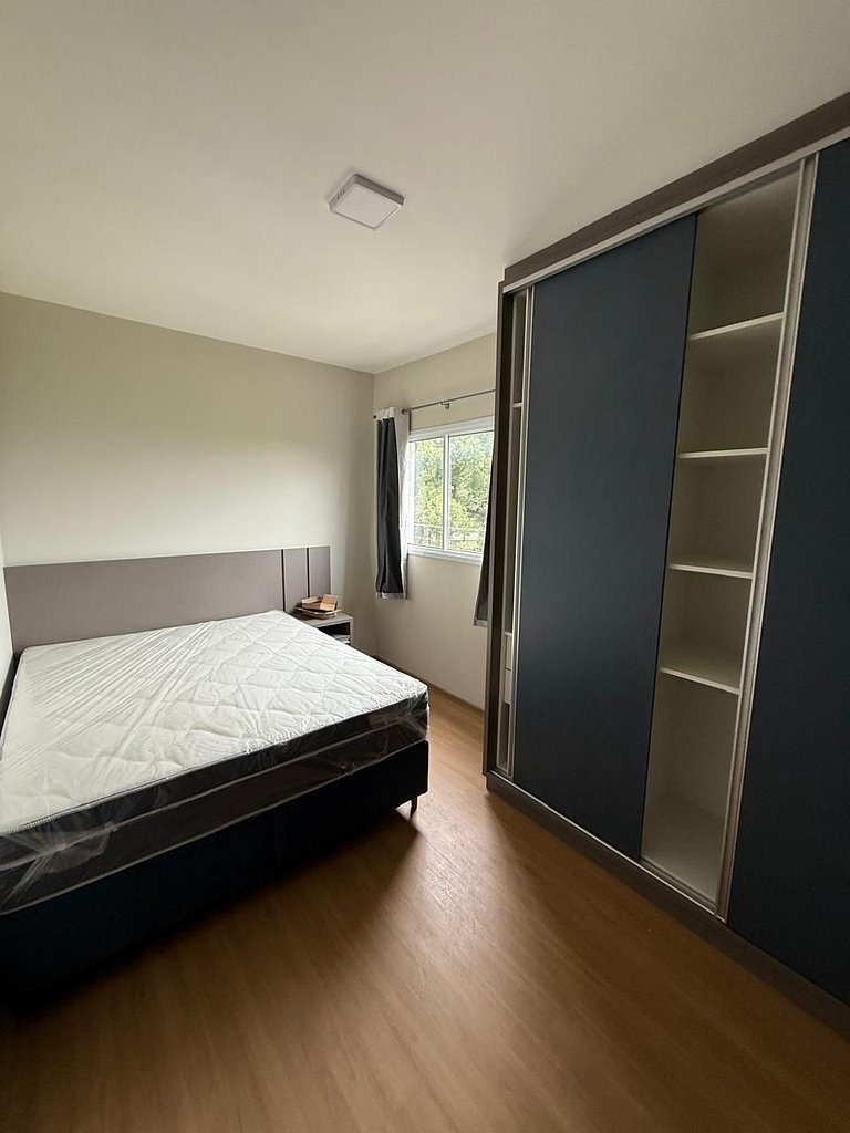 Apartamento para locação, Edifício Yellow no bairro Santa Cr