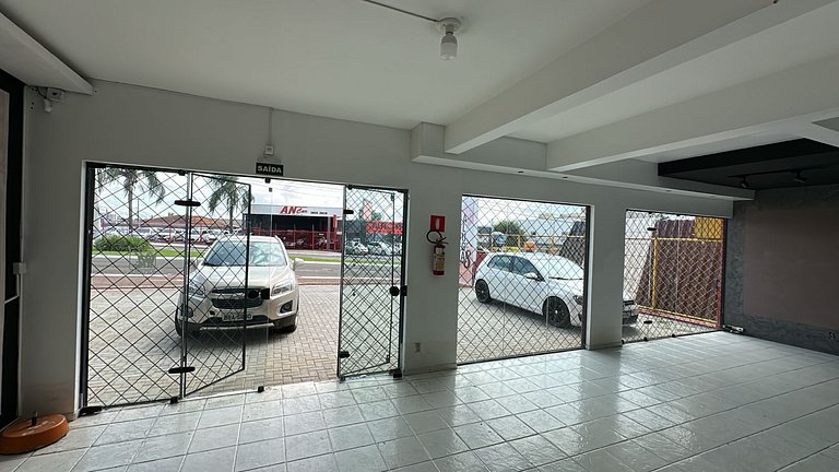 Sala comercial na avenida Manoel Ribas