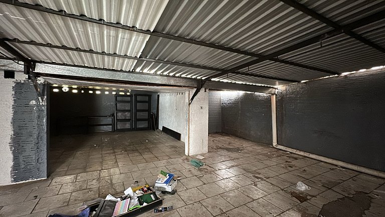 Sala comercial na avenida Manoel Ribas