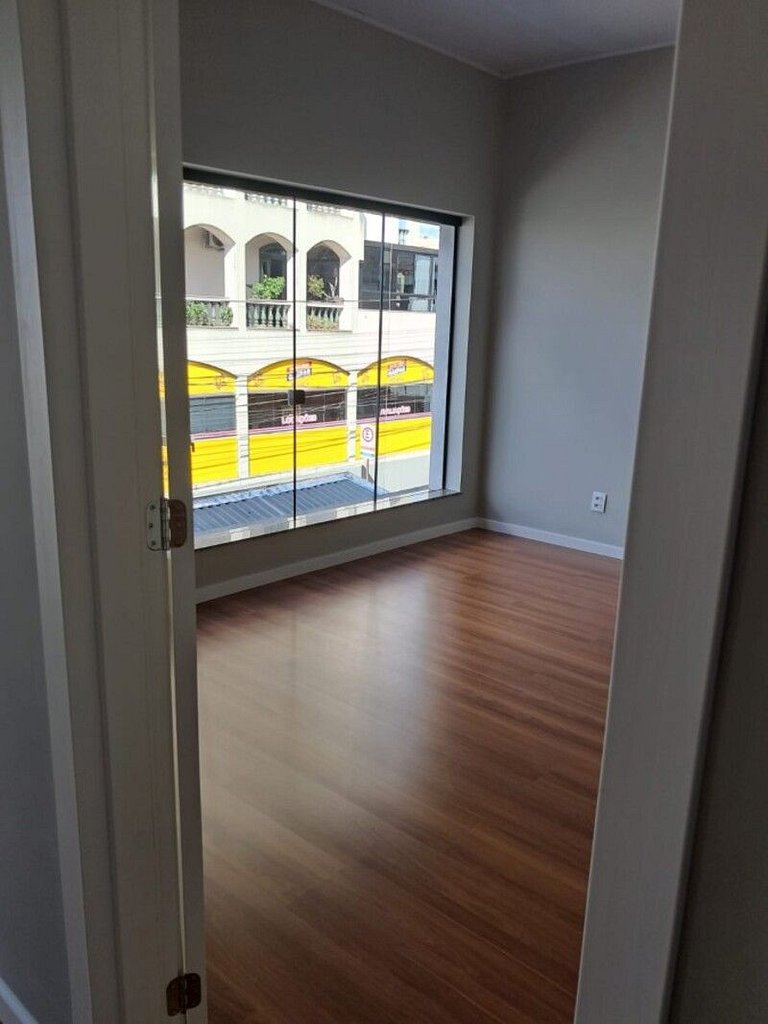 Apartamento Novo para Locação no bairro Centro, localizado n