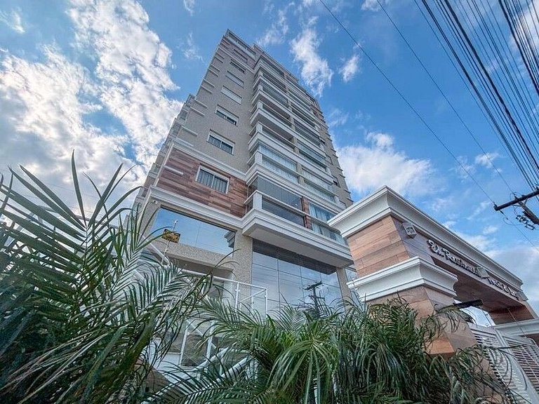 Duplex com linda vista para o Parque do Lago