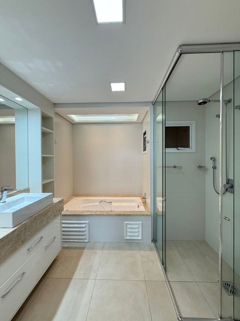 Duplex com linda vista para o Parque do Lago