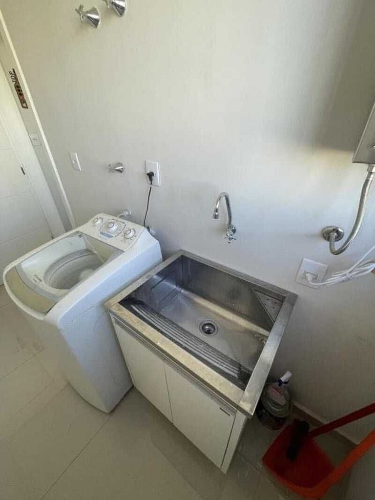 Apartamento todo mobiliado para locação no centro!