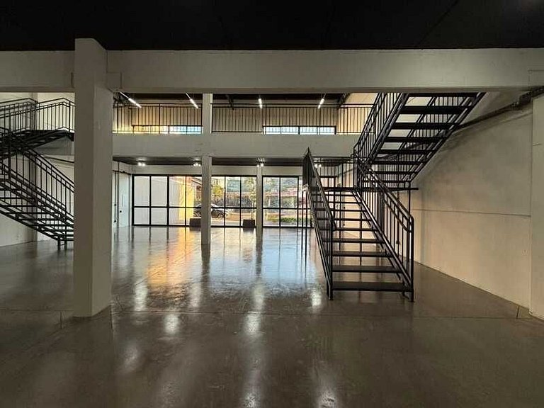 Barracão para locação no bairro Centro, localizado na cidade