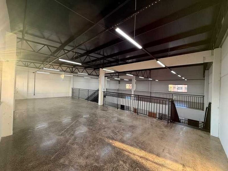 Barracão para locação no bairro Centro, localizado na cidade