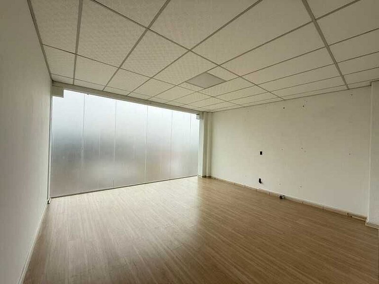 Sala Comercial para Locação no Centro.