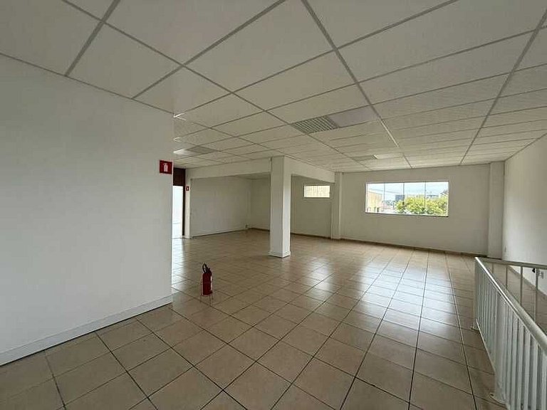 Sala Comercial para Locação no Centro.
