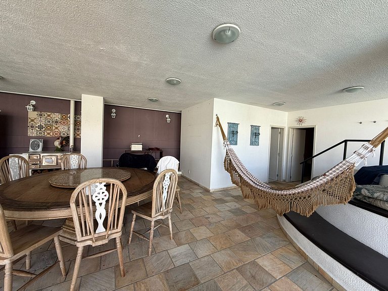 Casa Térrea com Piscina para Locação