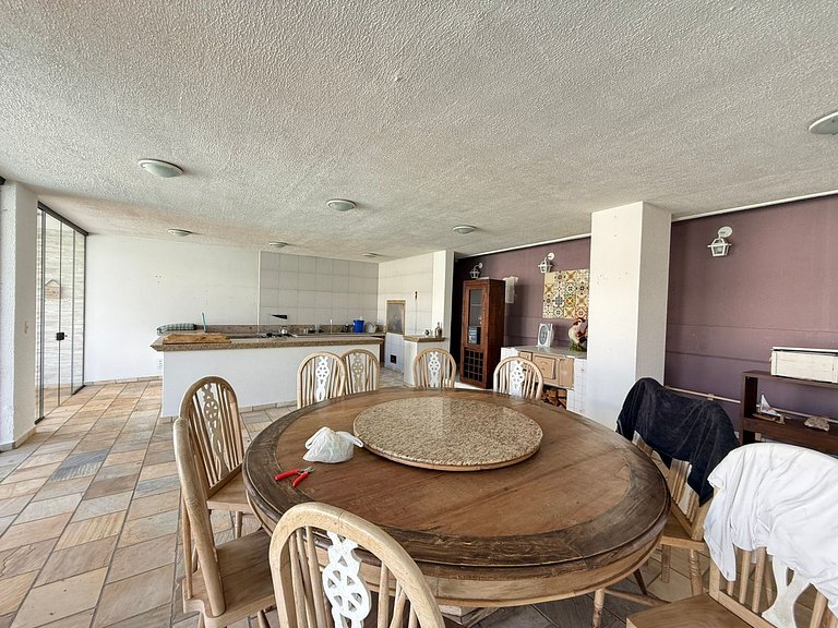 Casa Térrea com Piscina para Locação