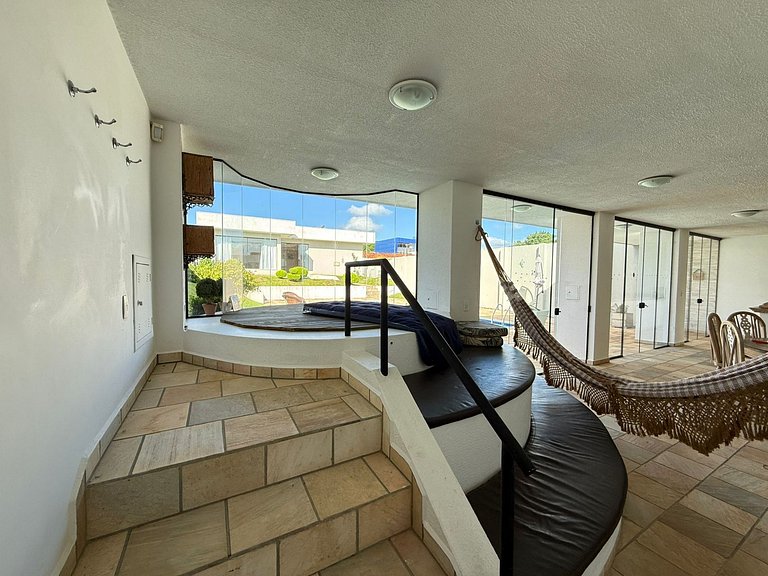 Casa Térrea com Piscina para Locação