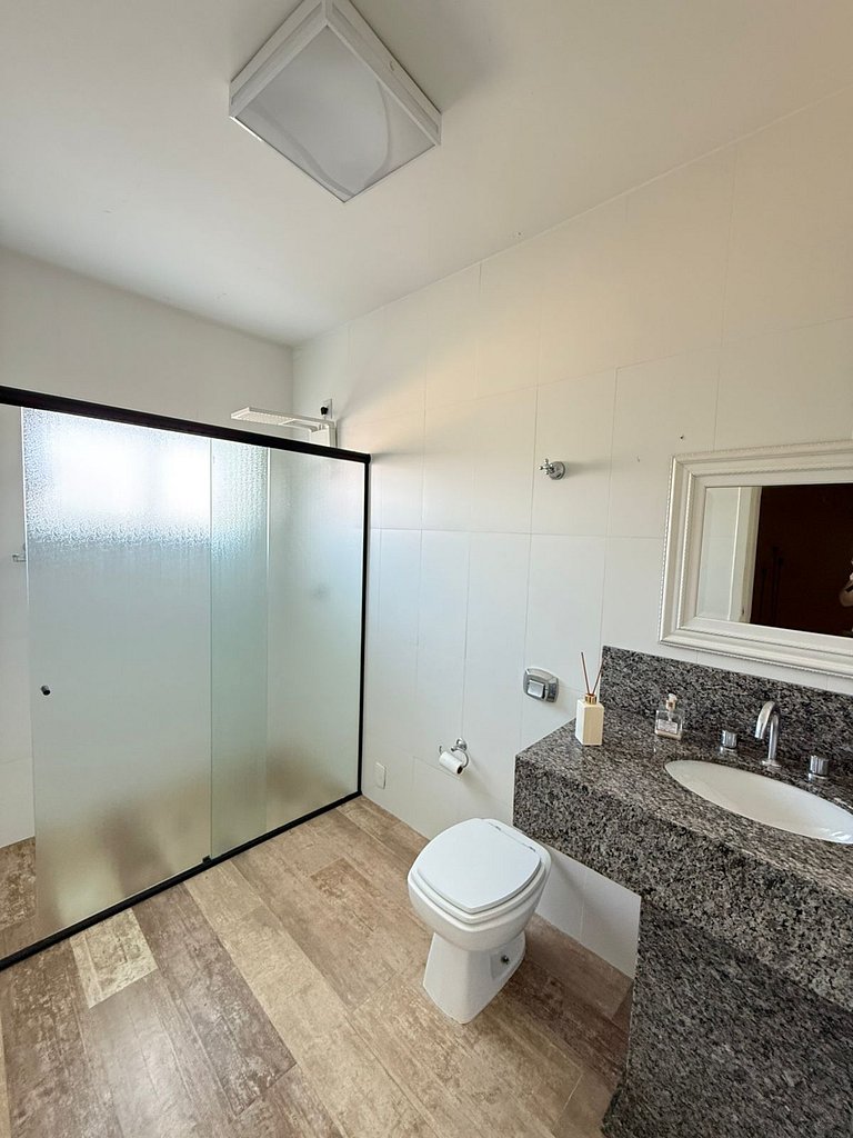 Casa Térrea com Piscina para Locação