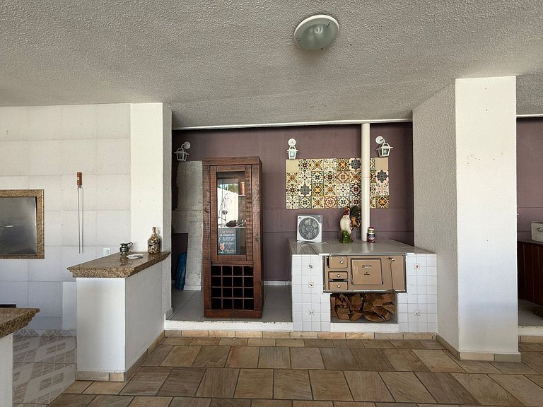 Casa Térrea com Piscina para Locação