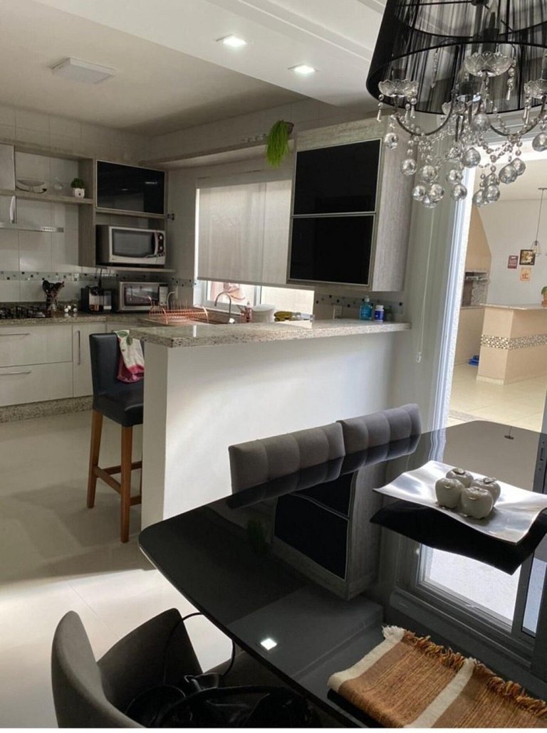 Sobrado para locação no bairro Trianon, localizado na cidade