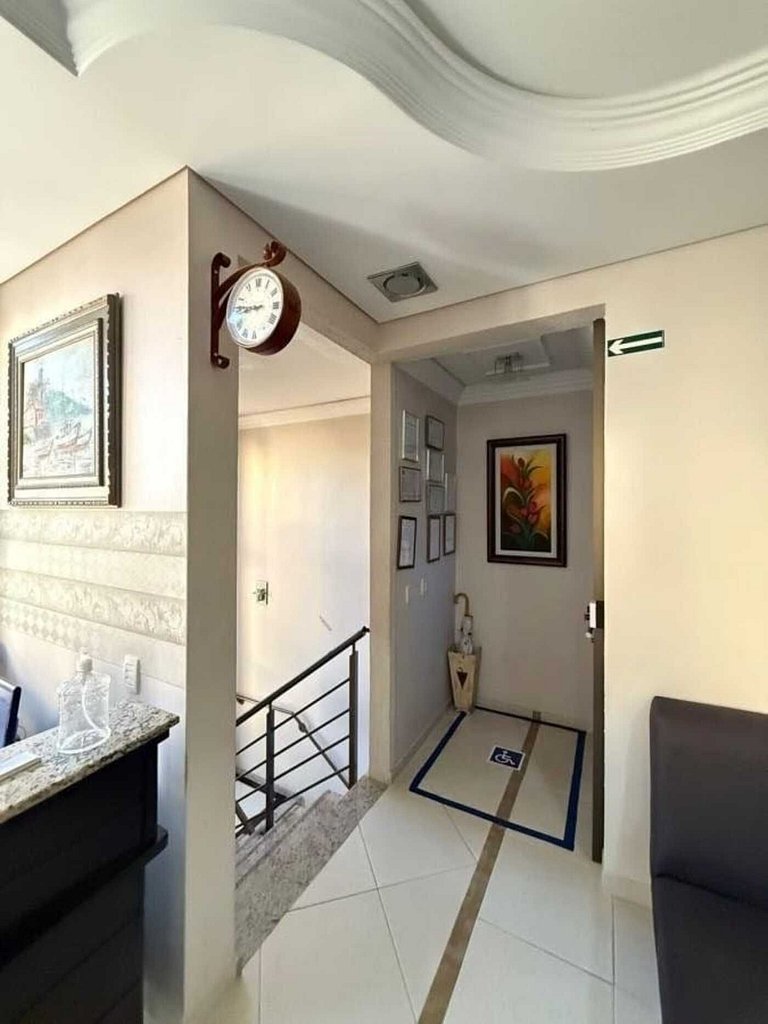 Imóvel comercial para locação no bairro Centro, localizado n