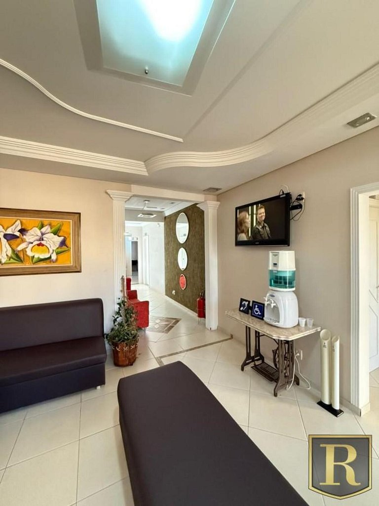 Imóvel comercial para locação no bairro Centro, localizado n