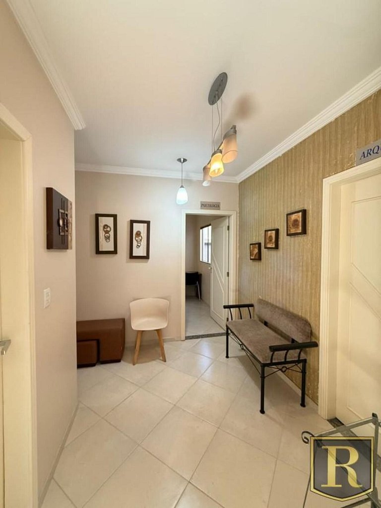 Imóvel comercial para locação no bairro Centro, localizado n