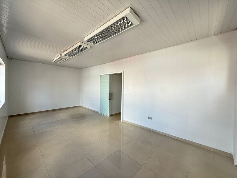 Sala comercial para locação no bairro Centro, Guarapuava - P