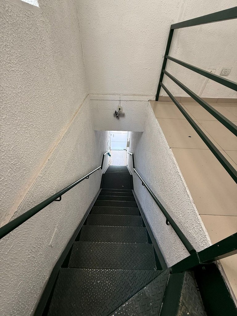 Sala comercial para locação no bairro Centro, Guarapuava - P